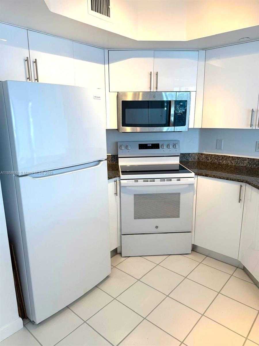 Small Image of 8911 COLLINS AVE #1004, Surfside Number 20