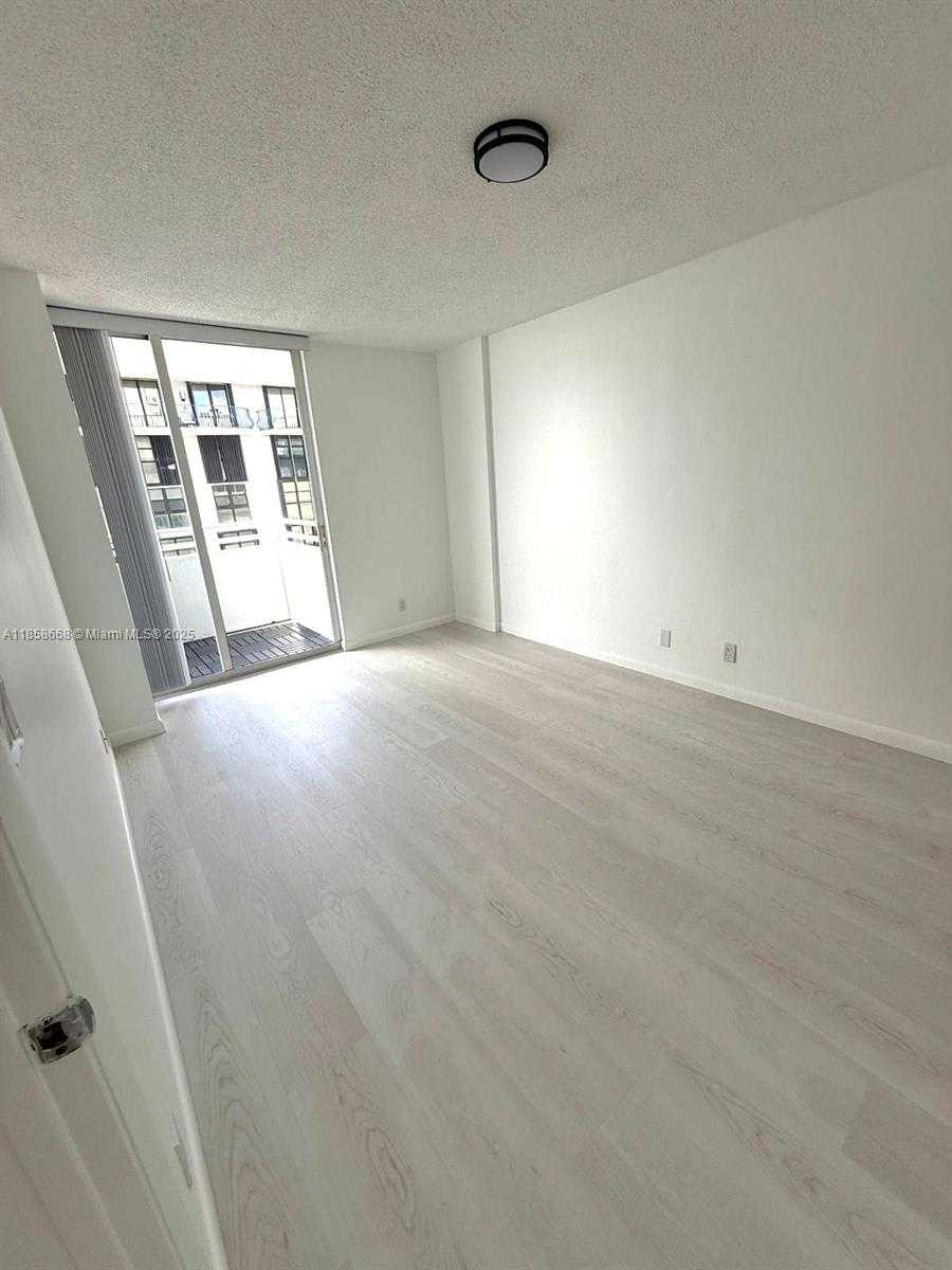 Small Image of 8911 COLLINS AVE #1004, Surfside Number 24