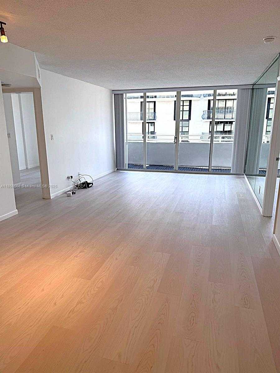 Small Image of 8911 COLLINS AVE #1004, Surfside Number 25