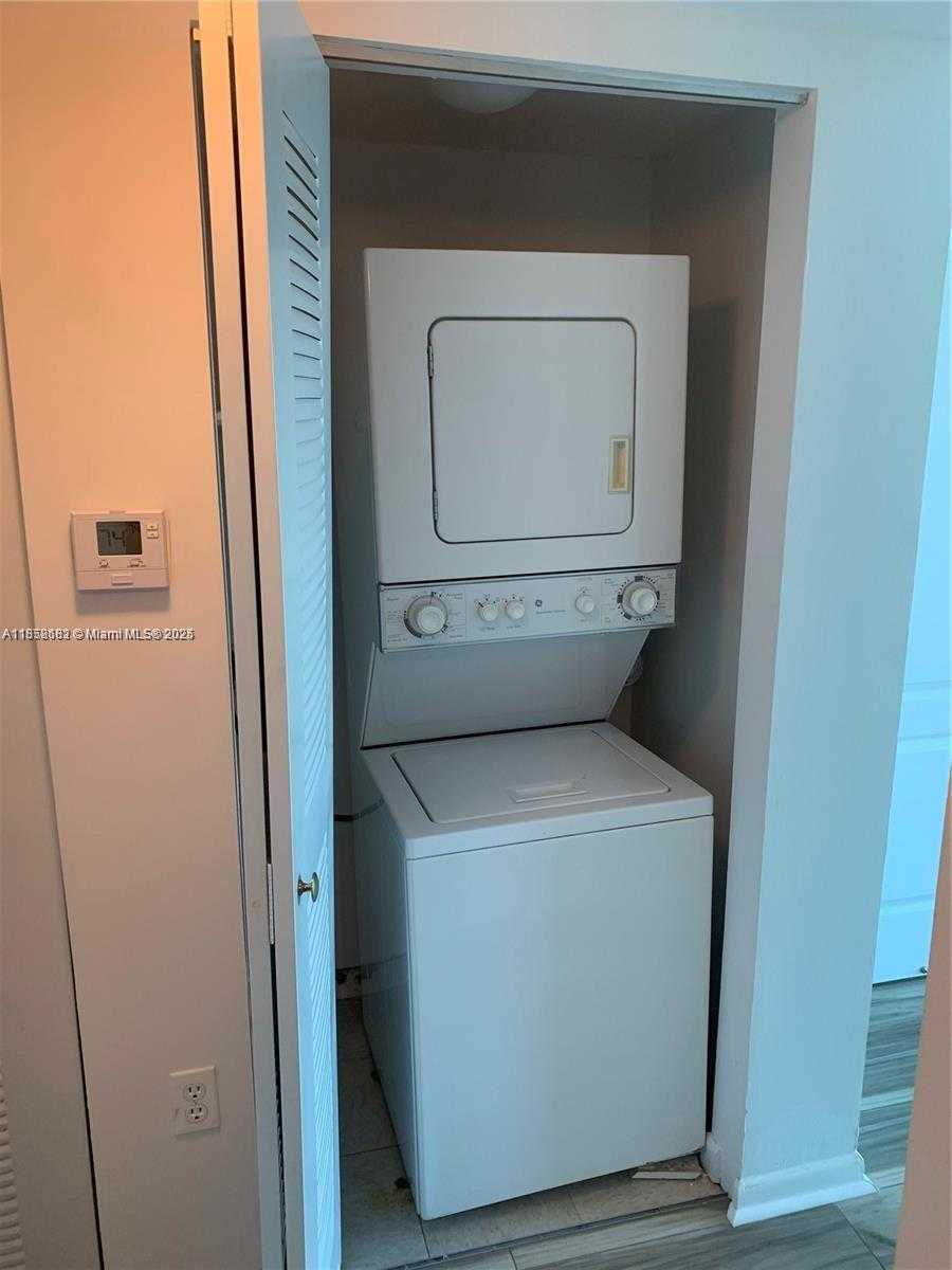 Small Image of 2101 BRICKELL AVE #511, Miami Number 11