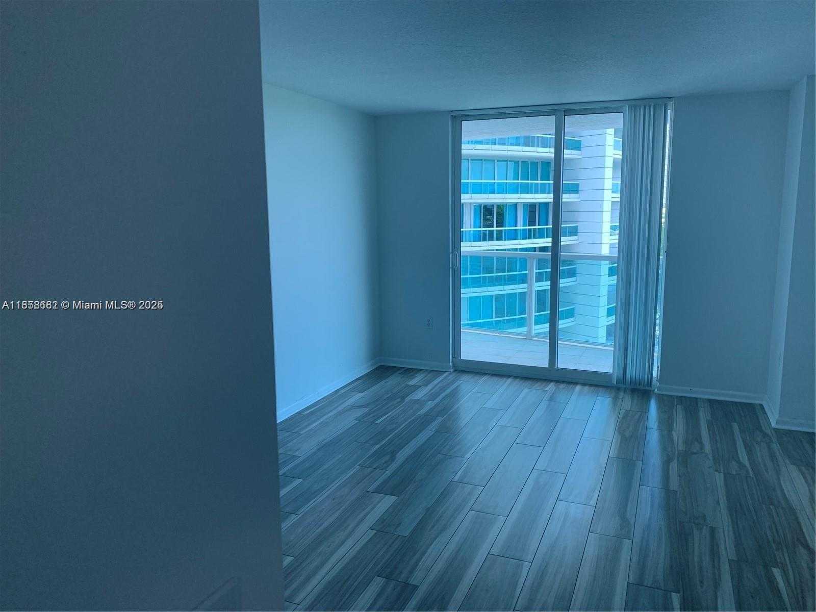 Small Image of 2101 BRICKELL AVE #511, Miami Number 4