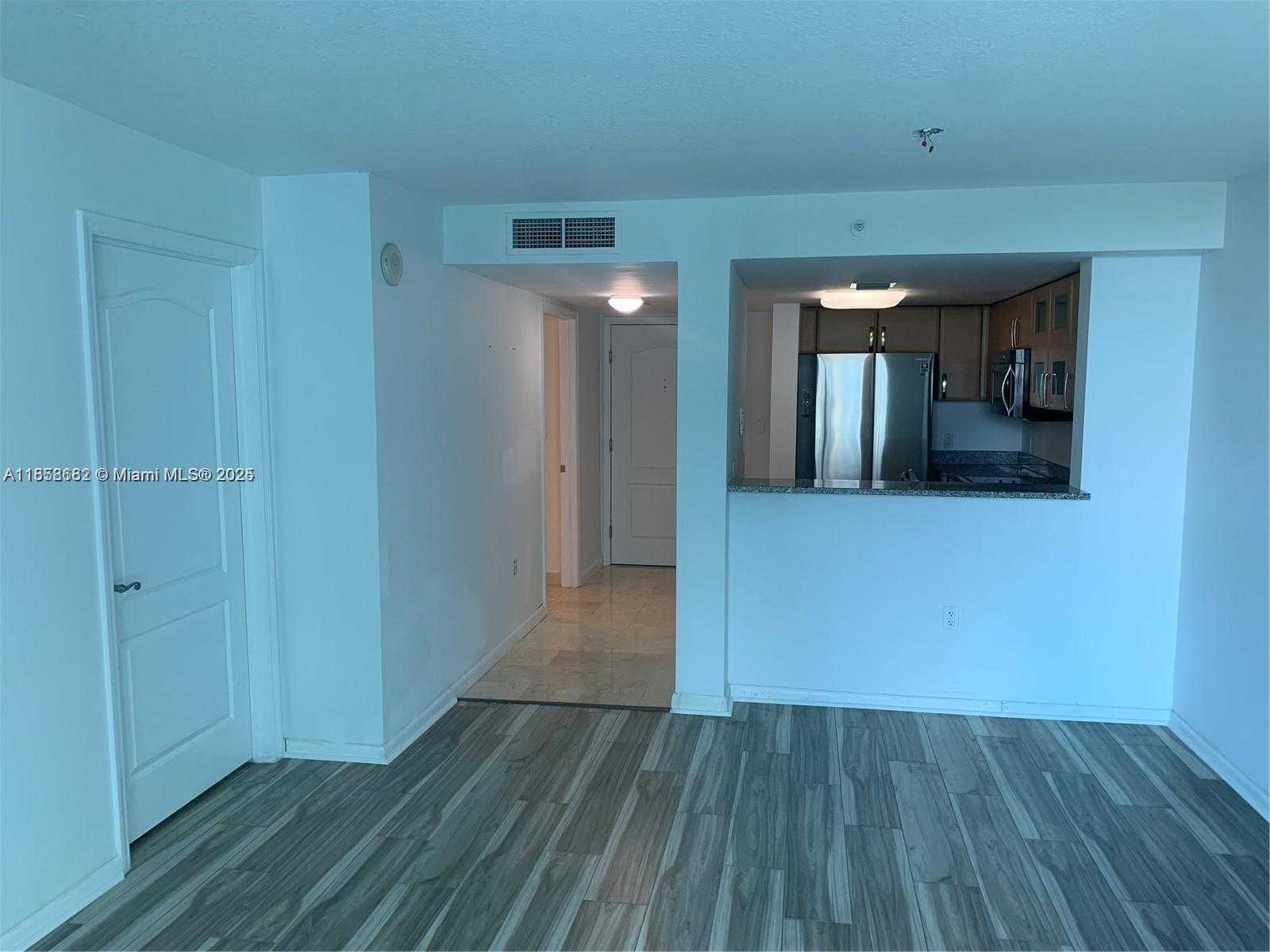 Small Image of 2101 BRICKELL AVE #511, Miami Number 5