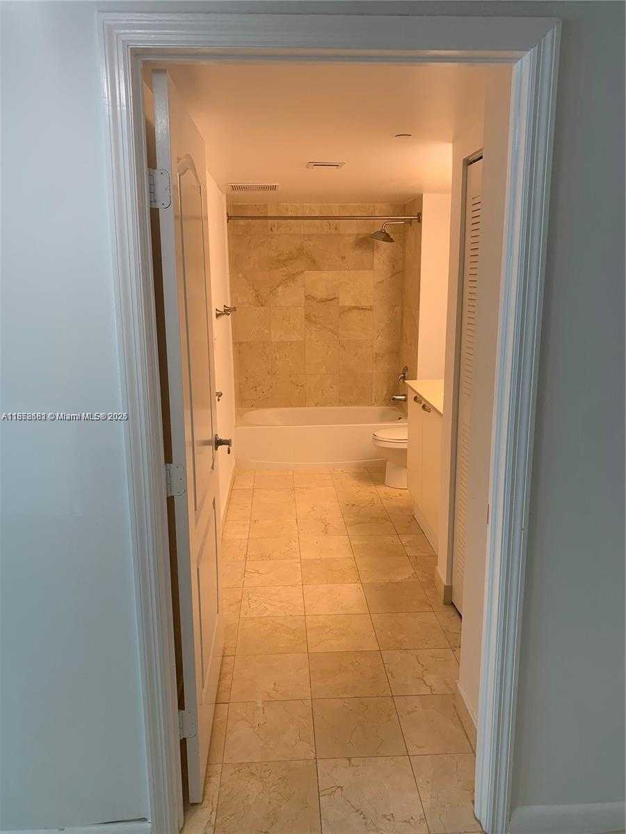 Small Image of 2101 BRICKELL AVE #511, Miami Number 6