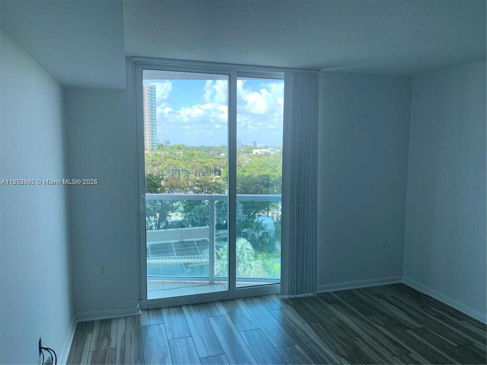 Small Image of 2101 BRICKELL AVE #511, Miami Number 8