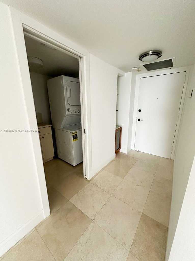 Small Image of 2333 BRICKELL AVE #1511, Miami Number 10
