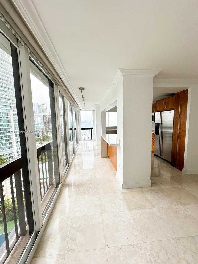 Small Image of 2333 BRICKELL AVE #1511, Miami Number 4