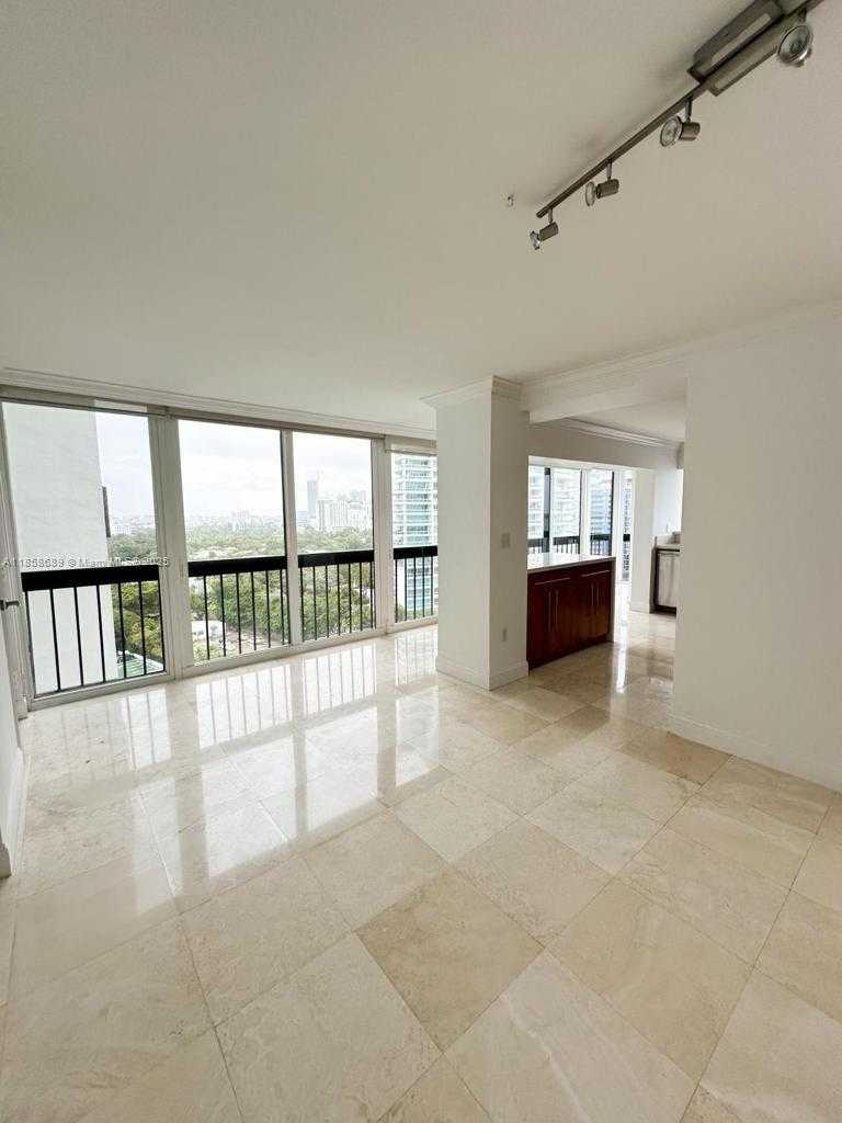 Small Image of 2333 BRICKELL AVE #1511, Miami Number 8