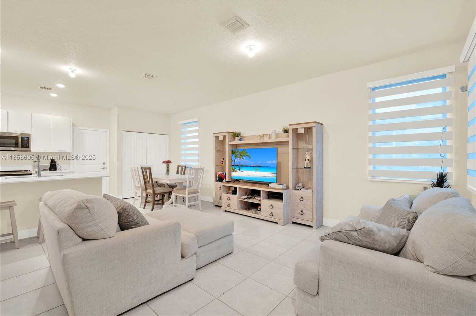 Imagen de Pequeño Objeto