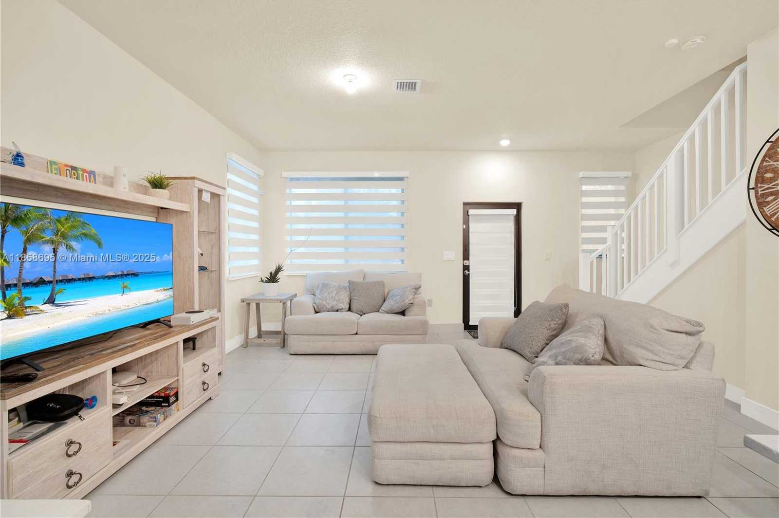 Imagen de Pequeño Objeto