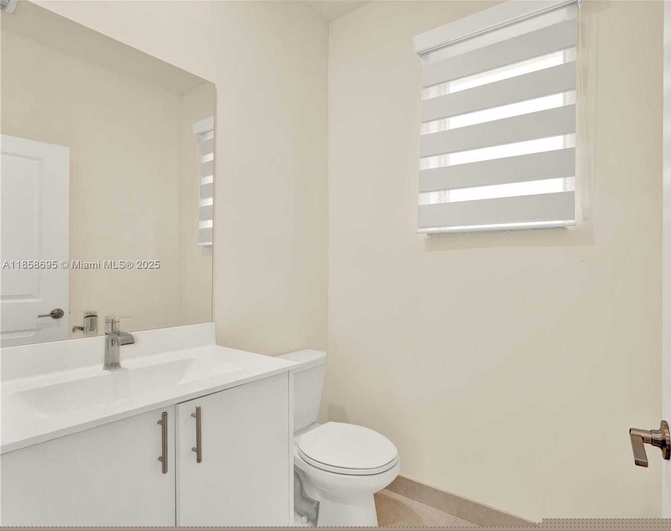 Imagen de Pequeño Objeto