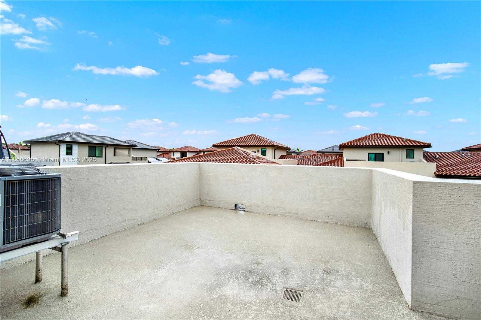 Imagen de Pequeño Objeto