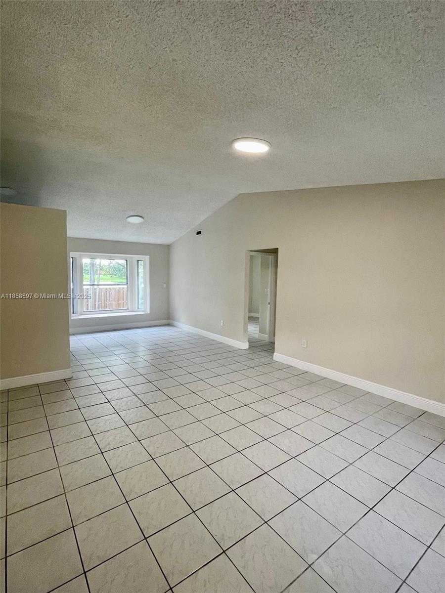 Small Image of 21681 SOUTH WEST 97TH CT #21681, Cutler Bay Number 3