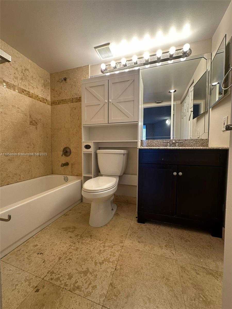 Small Image of 3300 NORTH EAST 191ST ST #709, Aventura Number 12