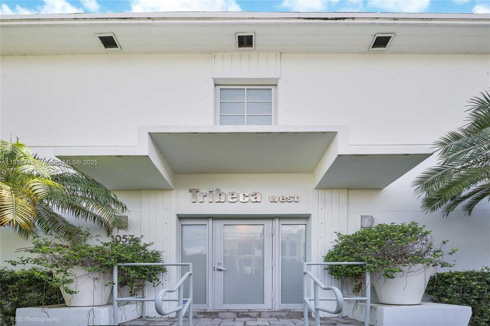 Small Image of 1057 15TH ST #24, Miami Beach Number 12