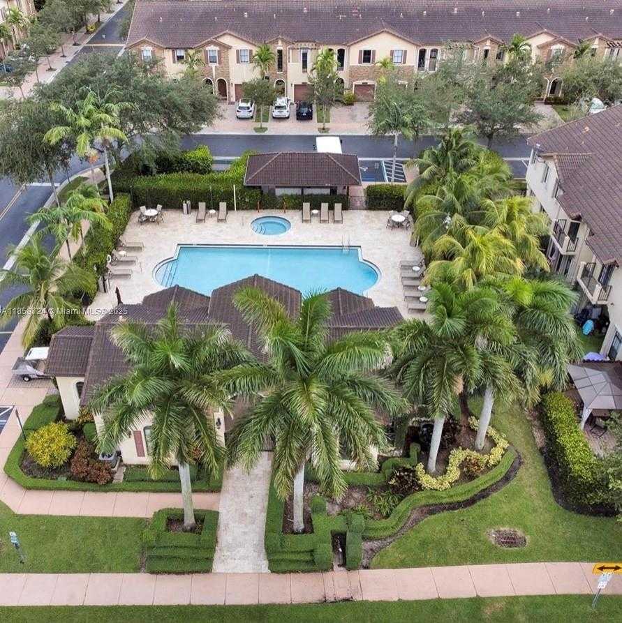 Small Image of 3178 NORTH WEST 103RD PL, Doral Number 15