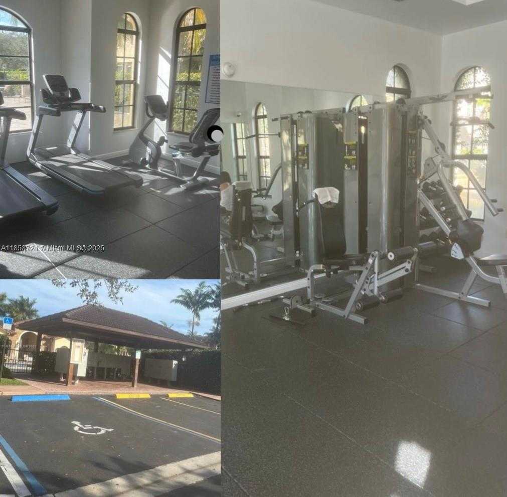 Small Image of 3178 NORTH WEST 103RD PL, Doral Number 16
