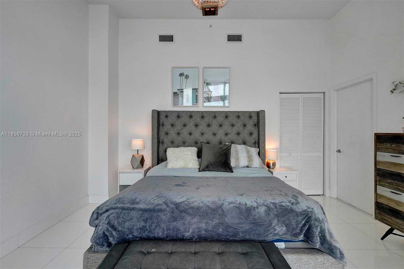 Small Image of 665 NORTH EAST 25TH ST #802, Miami Number 24