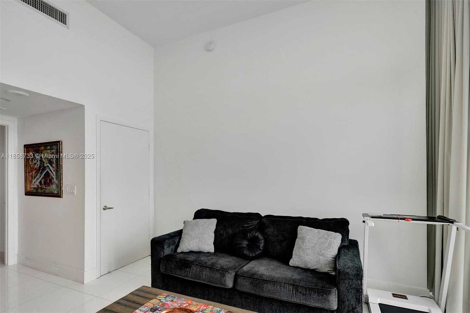 Small Image of 665 NORTH EAST 25TH ST #802, Miami Number 50