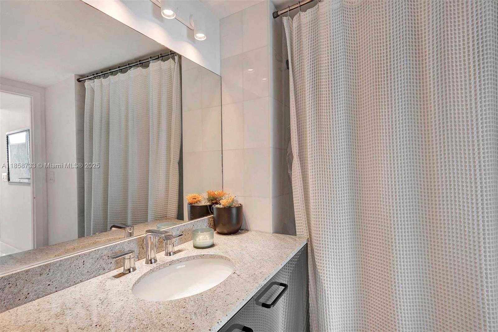 Small Image of 665 NORTH EAST 25TH ST #802, Miami Number 55