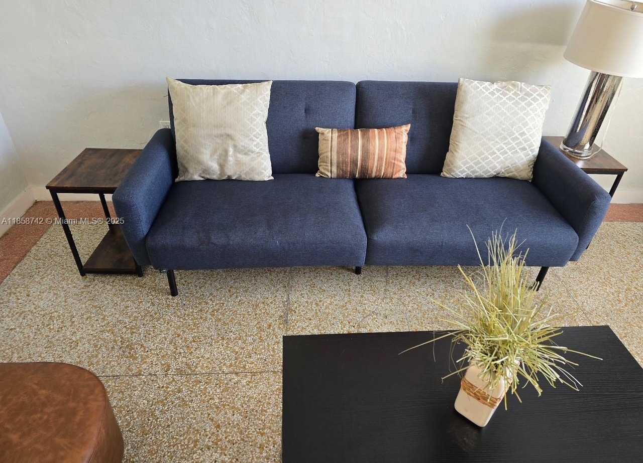 Small Image of 741 15TH ST #2, Miami Beach Number 12