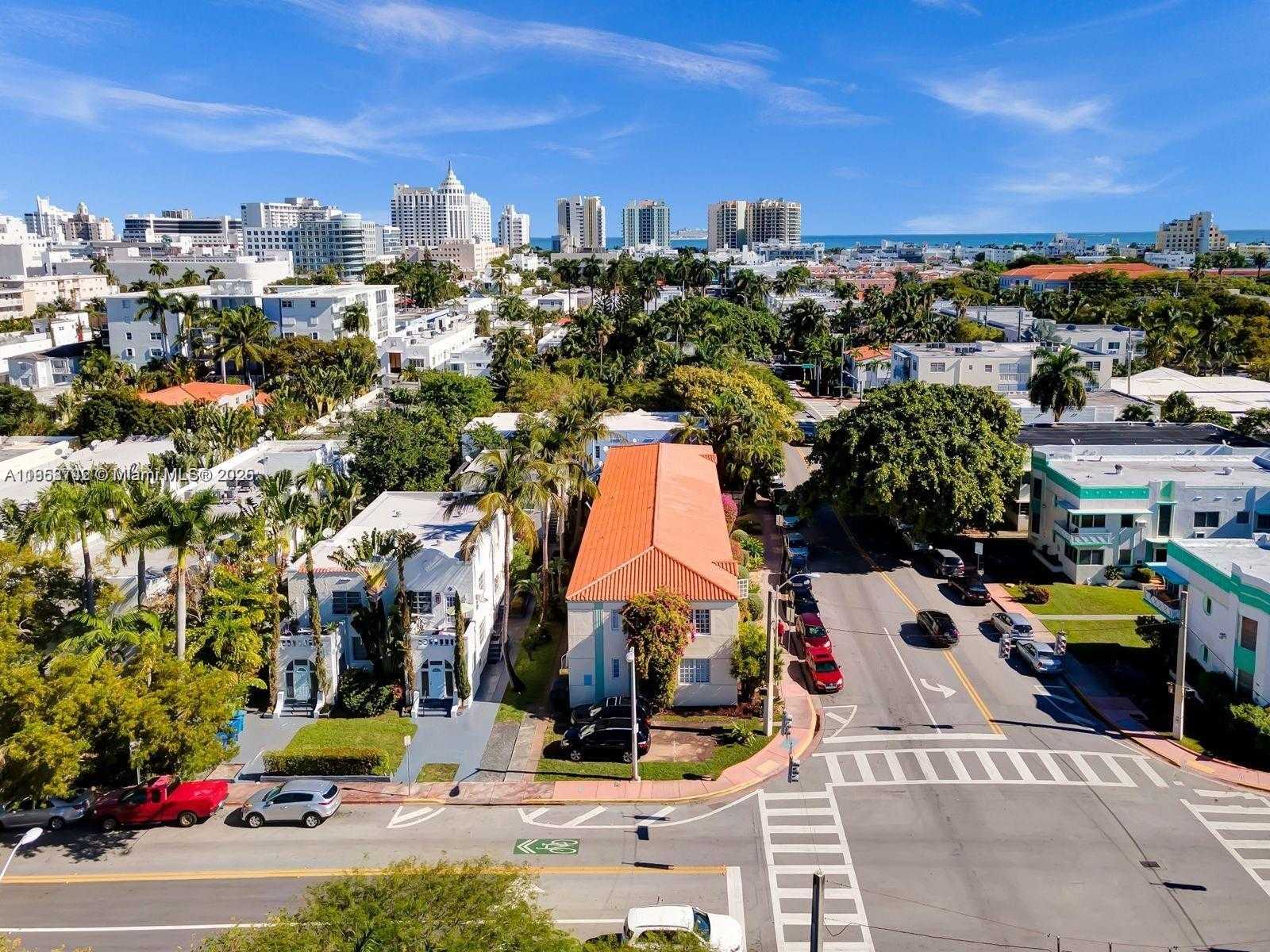 Small Image of 741 15TH ST #2, Miami Beach Number 3