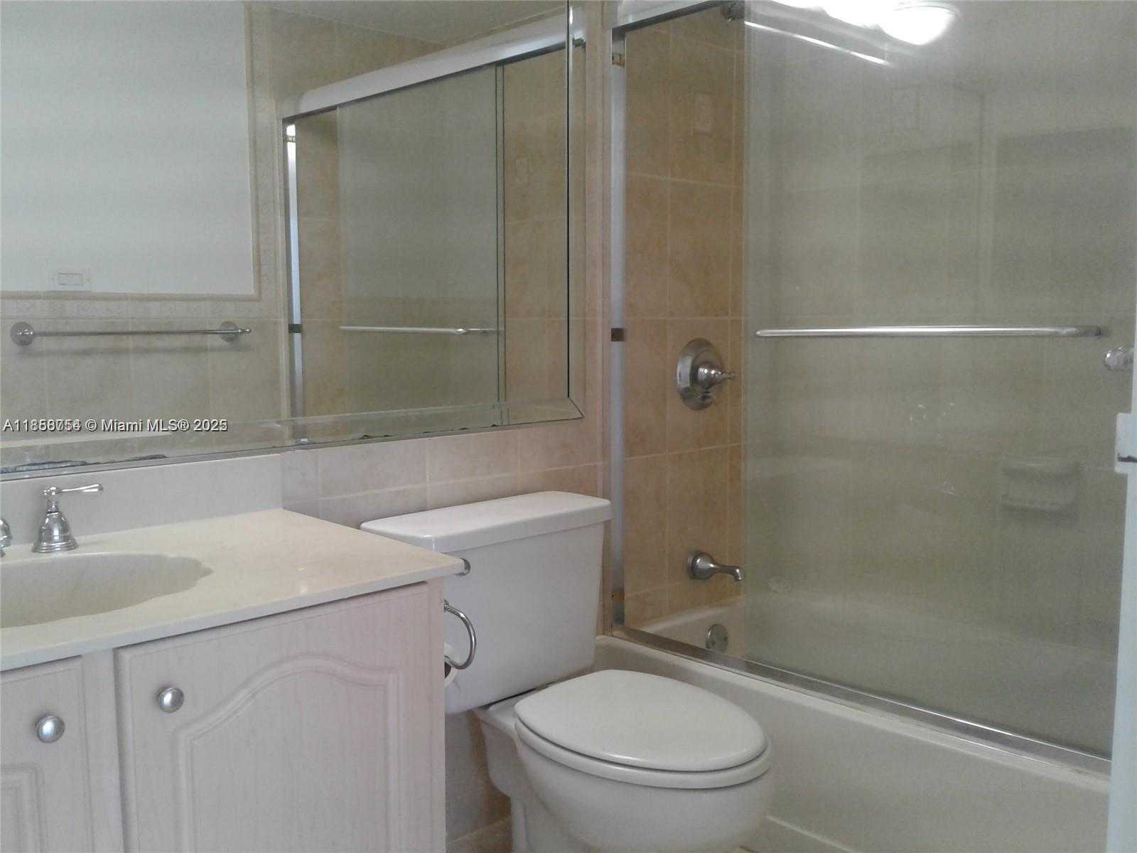 Small Image of 7601 EAST TREASURE DR #1511, North Bay Village Number 13
