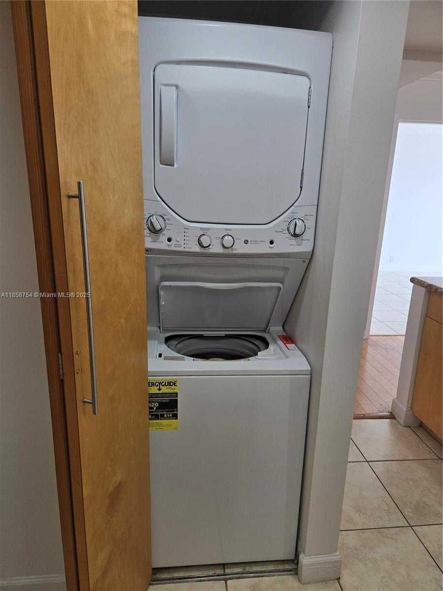 Small Image of 7601 EAST TREASURE DR #1511, North Bay Village Number 15