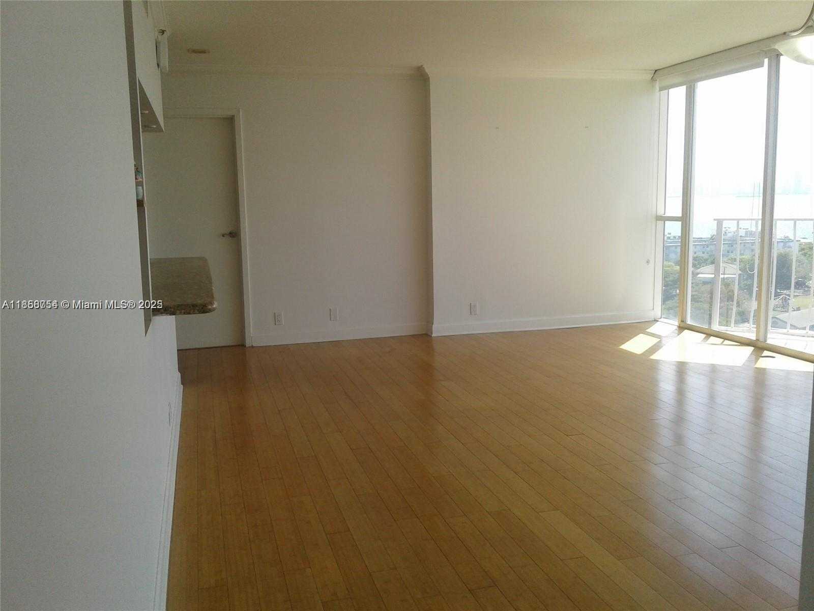 Small Image of 7601 EAST TREASURE DR #1511, North Bay Village Number 4