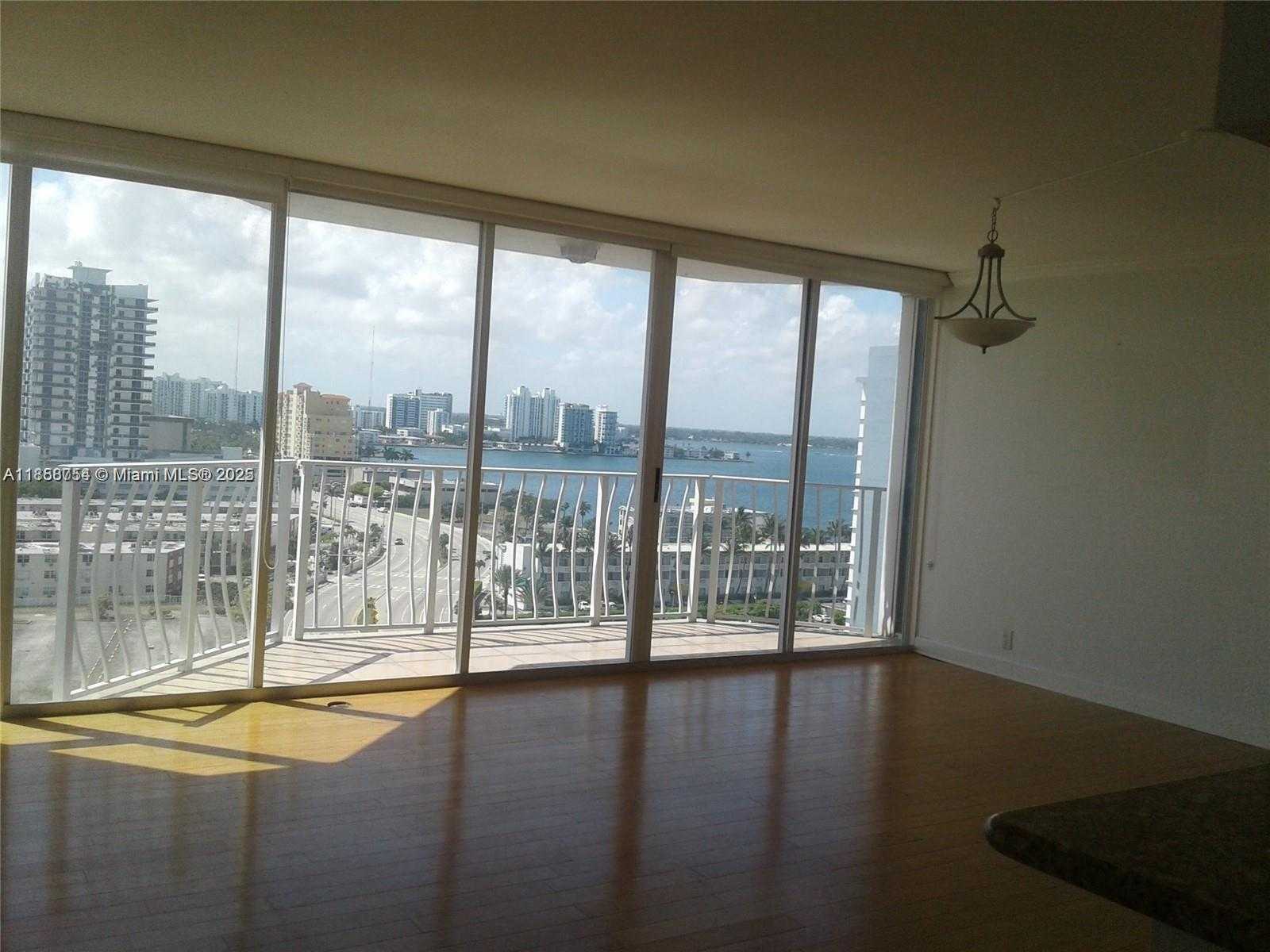 Small Image of 7601 EAST TREASURE DR #1511, North Bay Village Number 6