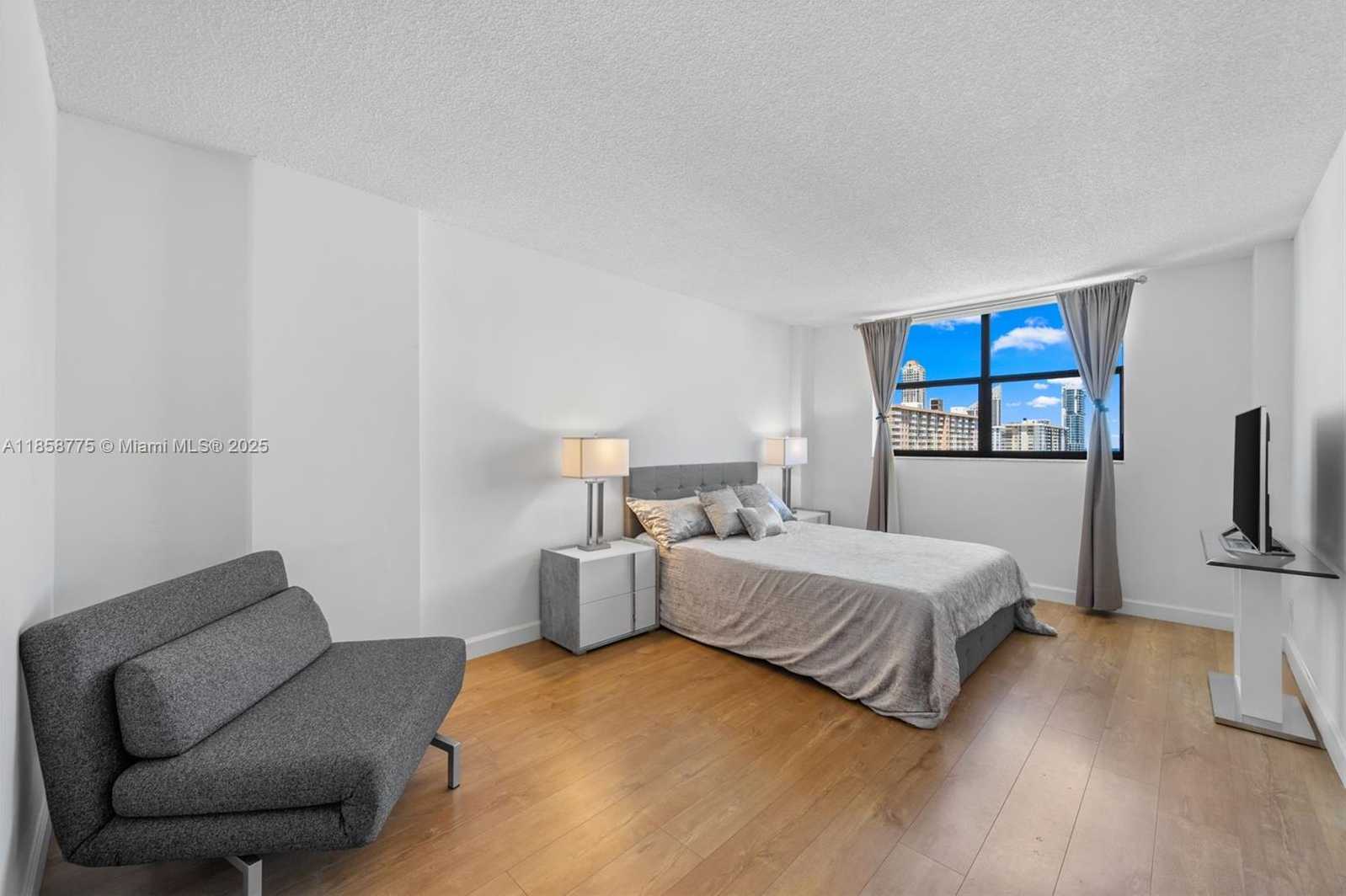 Small Image of 290 174TH ST #1914, Sunny Isles Beach Number 12