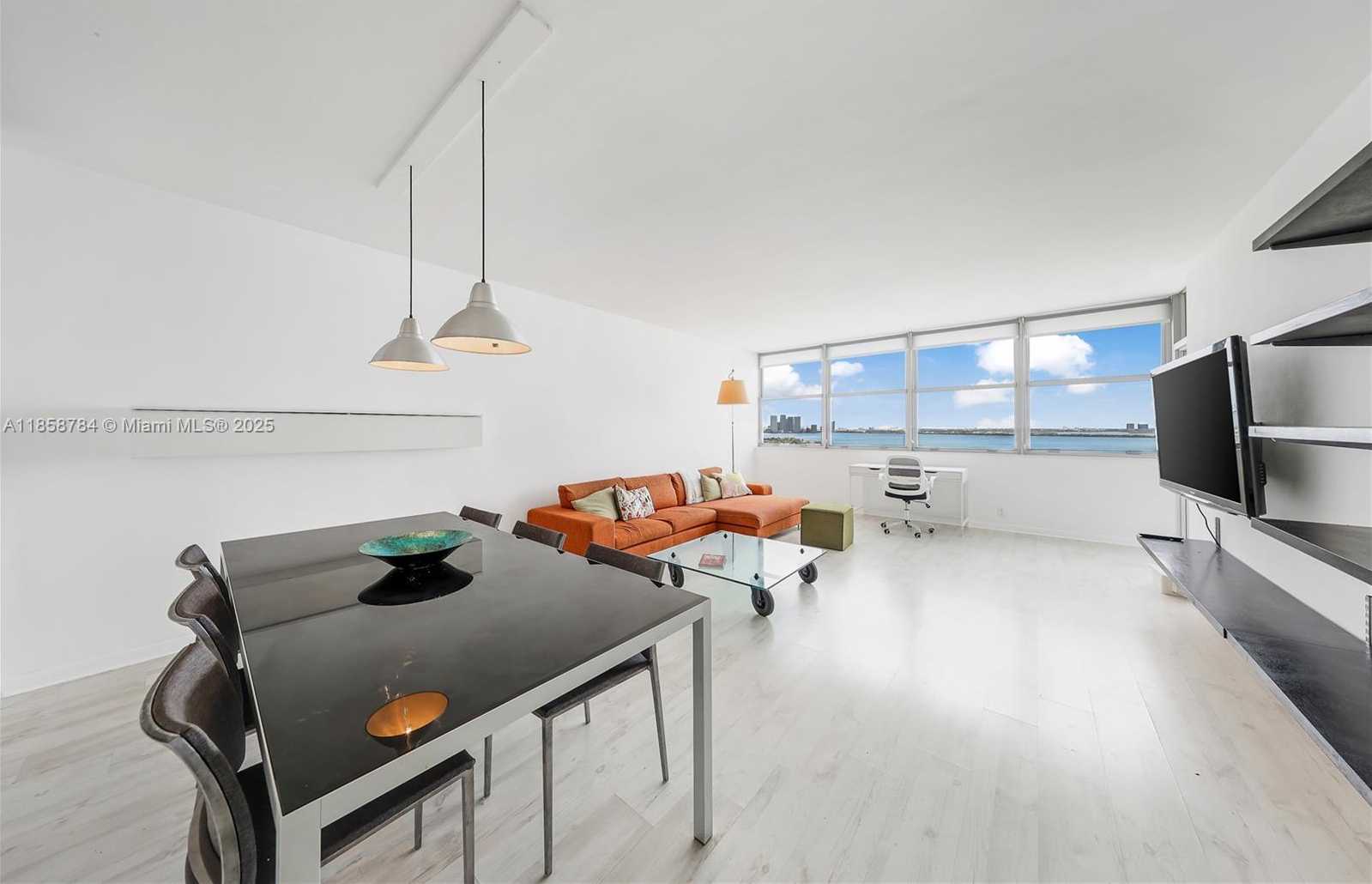 Small Image of 20 ISLAND AVE #1502, Miami Beach Number 14