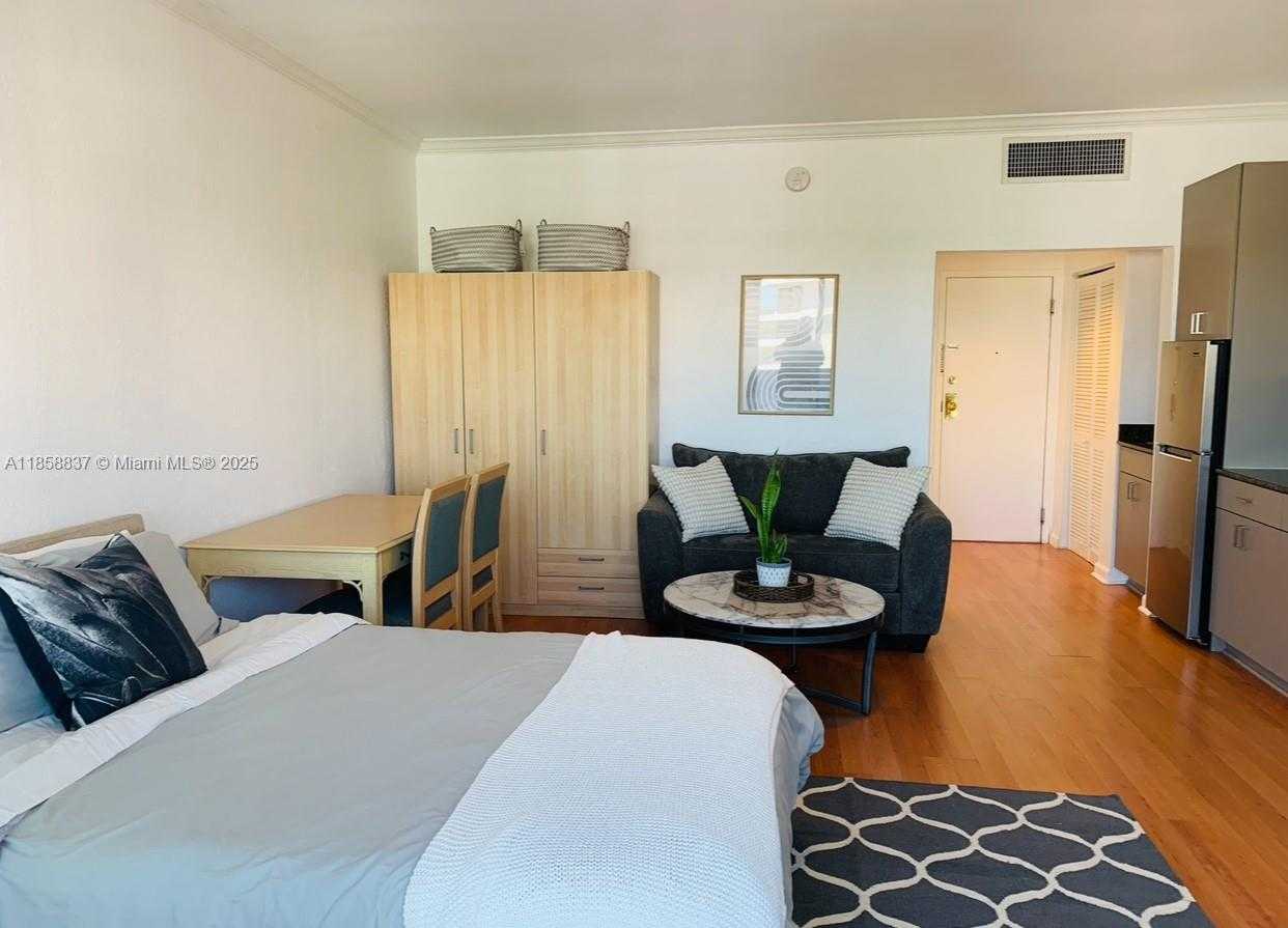 Small Image of 700 BILTMORE WAY #1215, Coral Gables Number 5