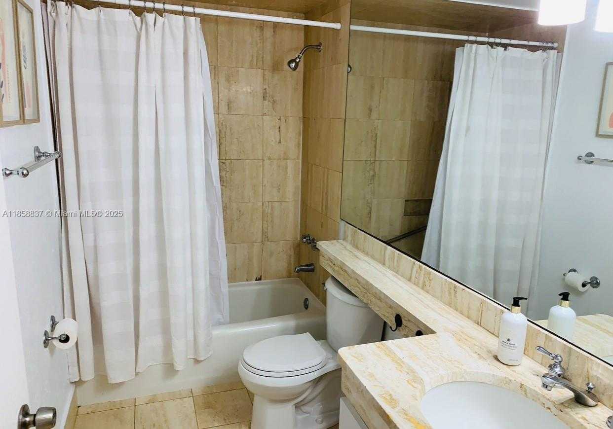 Small Image of 700 BILTMORE WAY #1215, Coral Gables Number 6