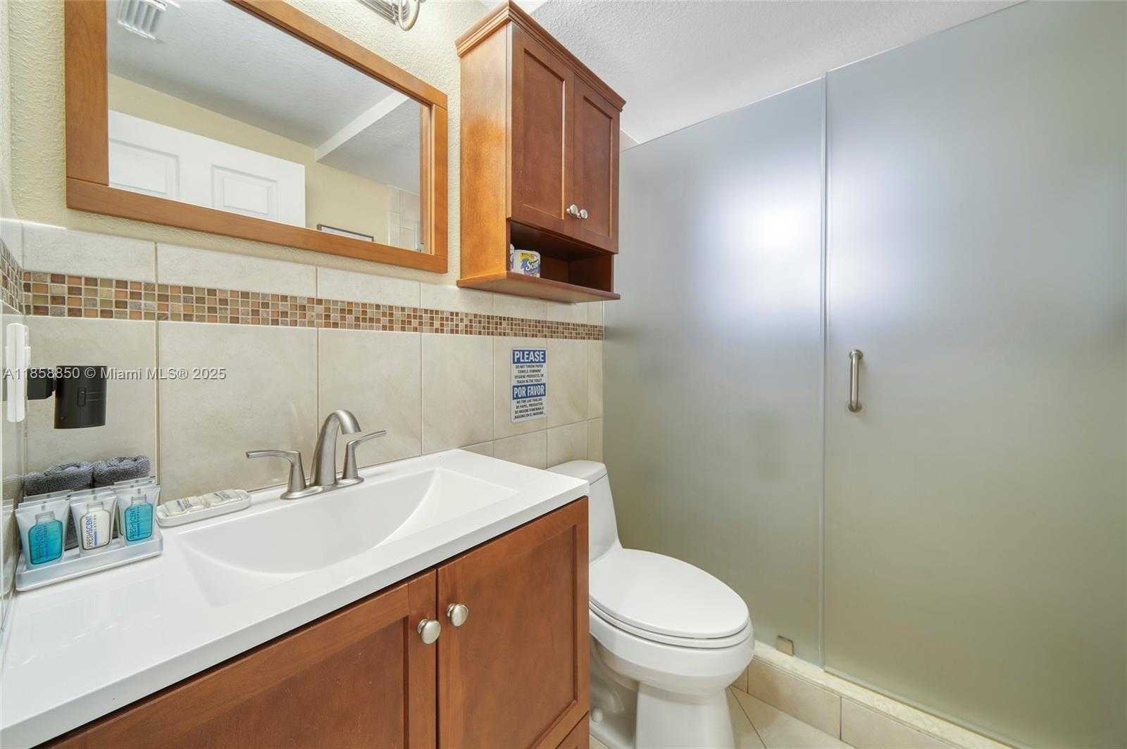 Small Image of 16403 SOUTH WEST 79TH LN #16403, Miami Number 21