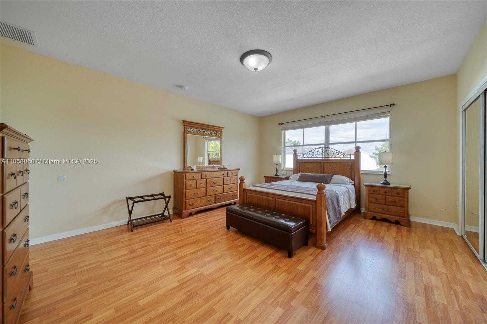 Small Image of 16403 SOUTH WEST 79TH LN #16403, Miami Number 26