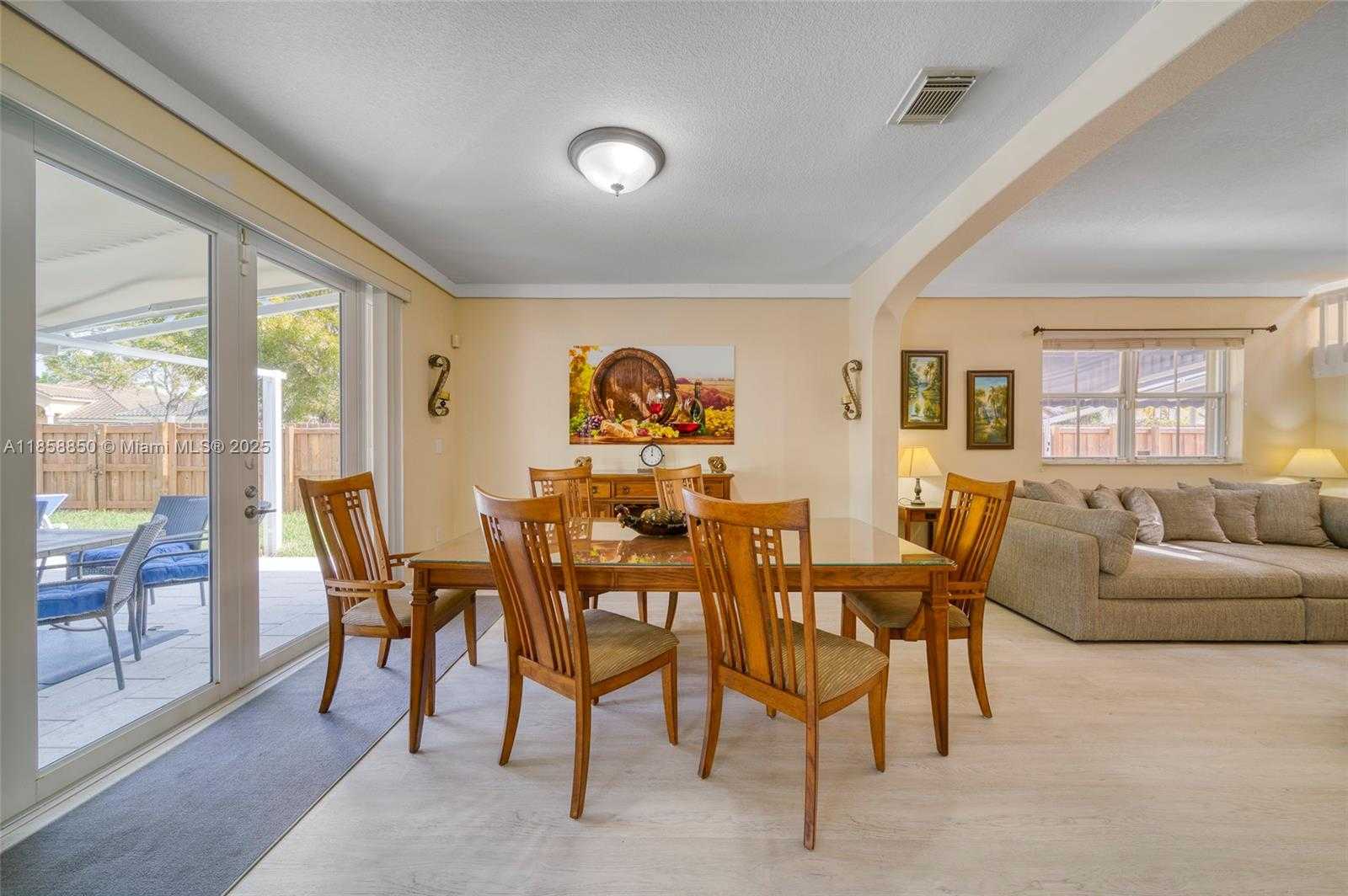 Small Image of 16403 SOUTH WEST 79TH LN #16403, Miami Number 37