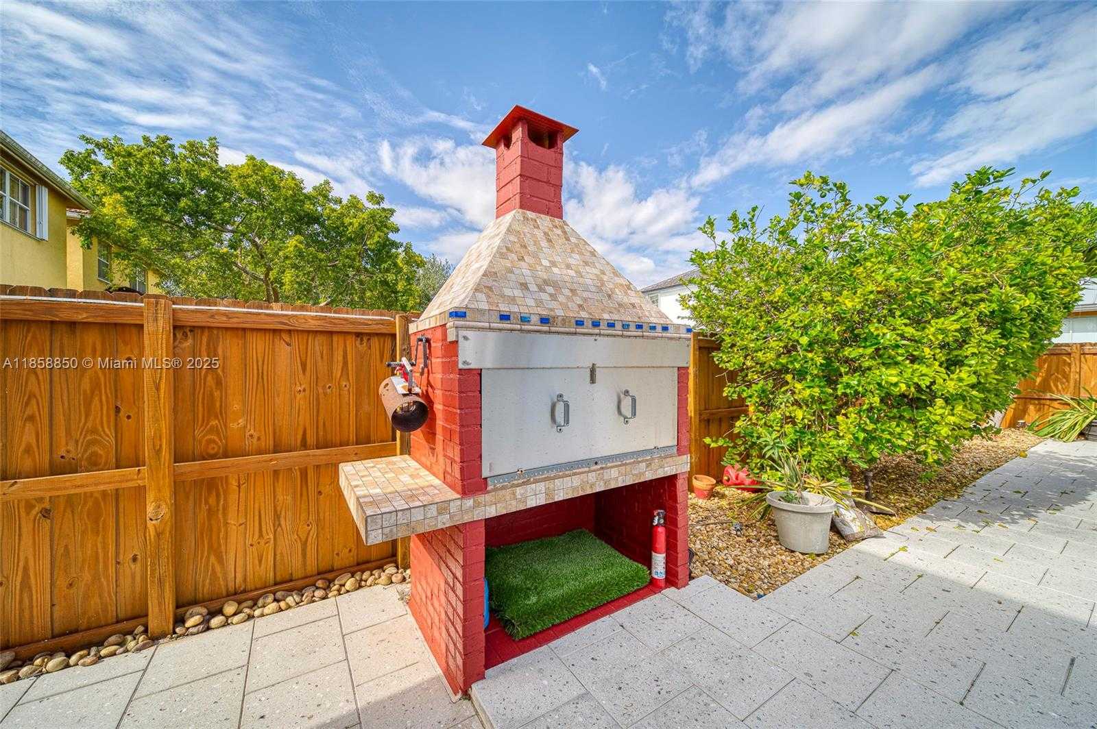 Small Image of 16403 SOUTH WEST 79TH LN #16403, Miami Number 38