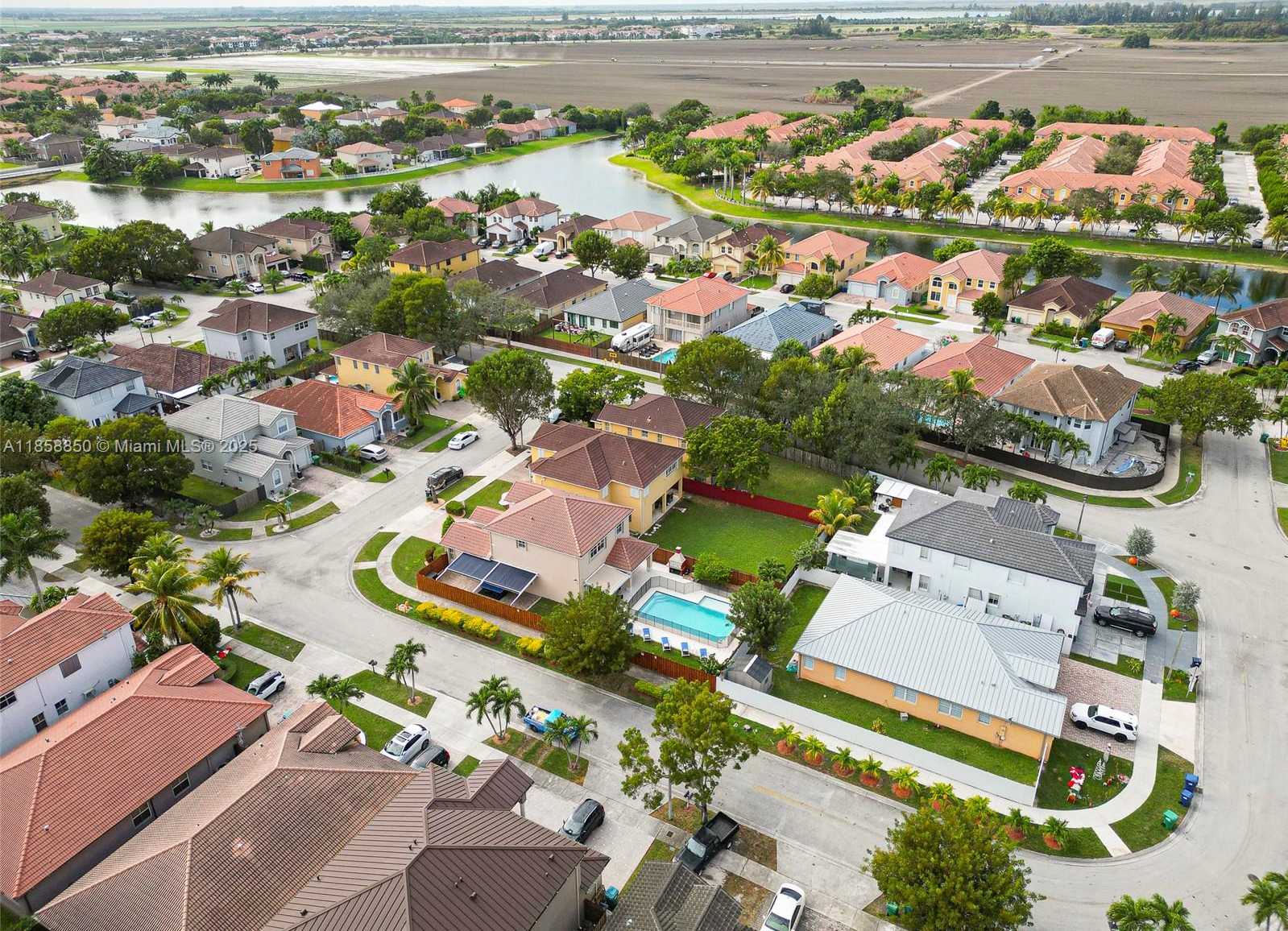 Small Image of 16403 SOUTH WEST 79TH LN #16403, Miami Number 5