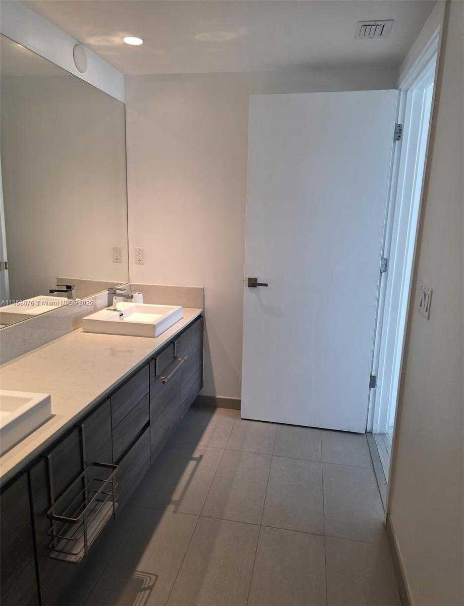 Small Image of 1080 BRICKELL AVE #2602, Miami Number 20