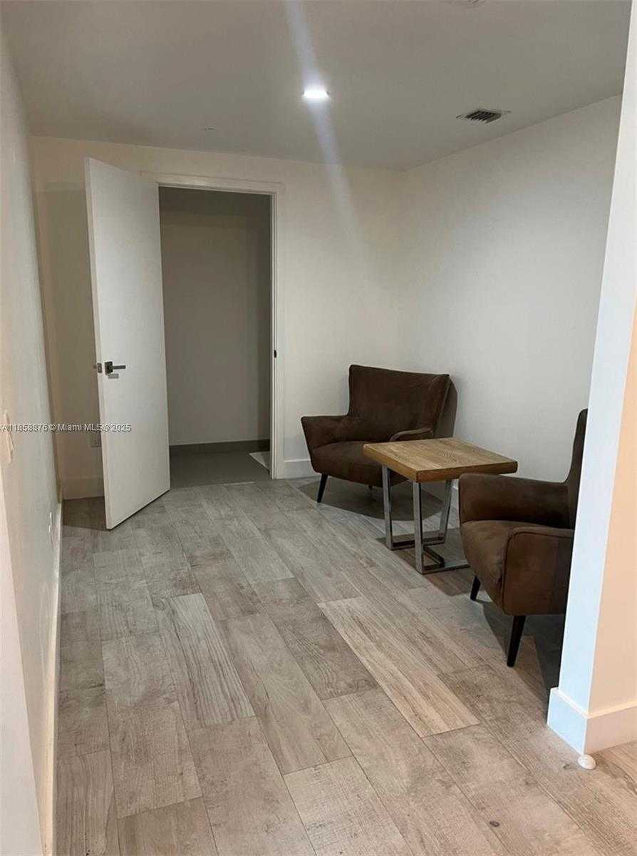 Small Image of 1080 BRICKELL AVE #2602, Miami Number 6