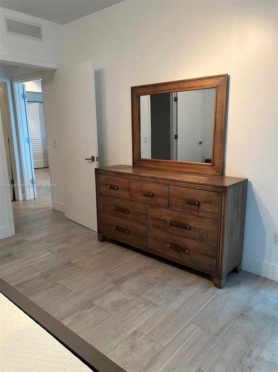 Small Image of 1080 BRICKELL AVE #2602, Miami Number 9