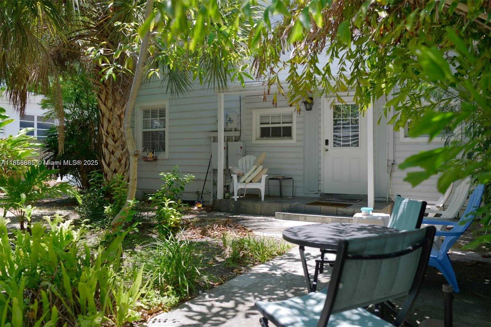 Small Image of 7611 ABBOTT #7611, Miami Beach Number 15