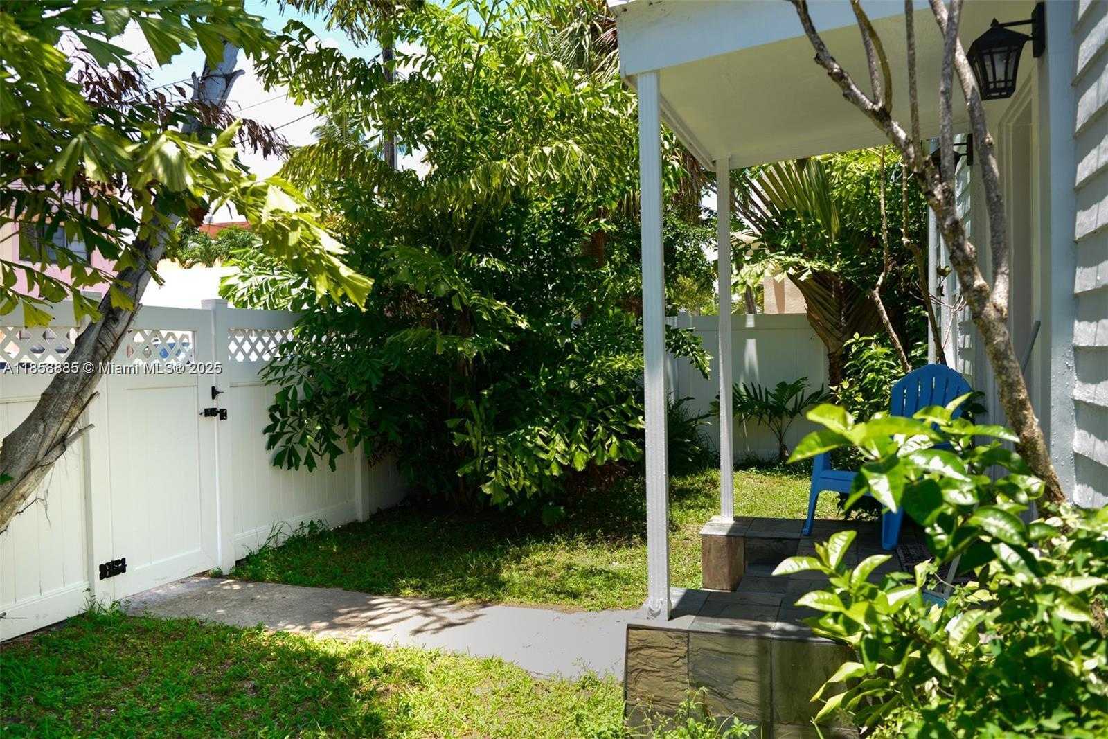Small Image of 7611 ABBOTT #7611, Miami Beach Number 2