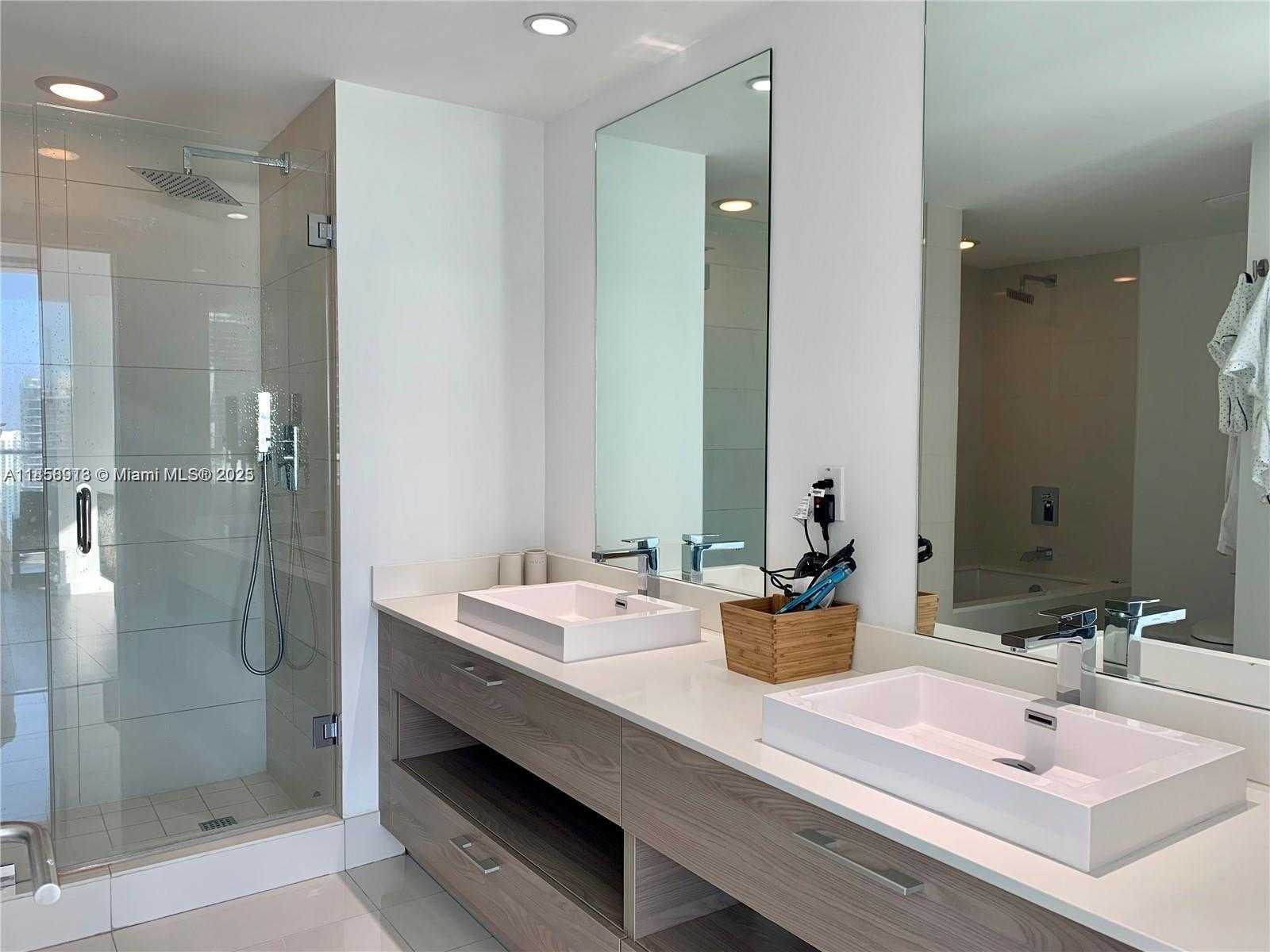 Small Image of 1300 SOUTH MIAMI AVE #2310, Miami Number 16