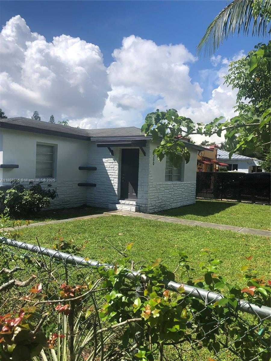 Small Image of 300 NORTH WEST 97TH ST, Miami Number 14