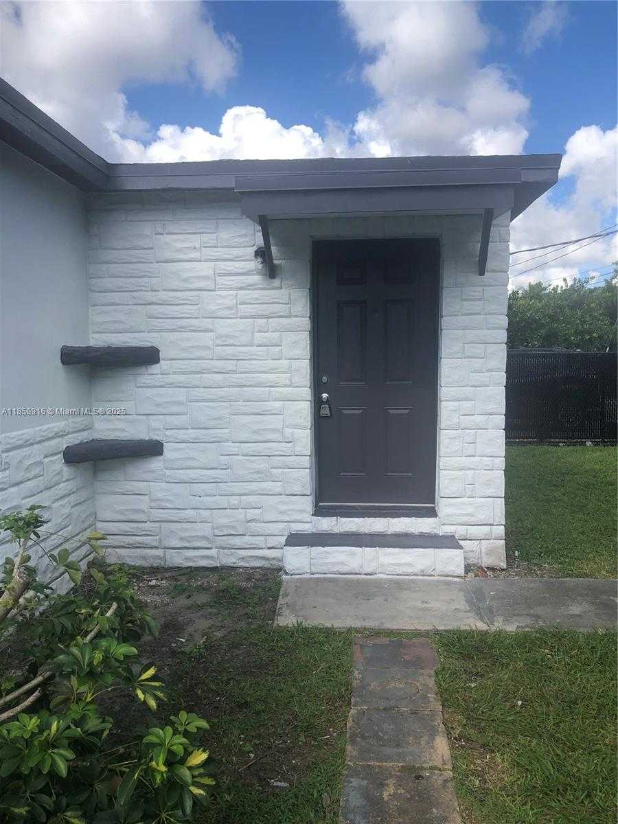 Small Image of 300 NORTH WEST 97TH ST, Miami Number 2