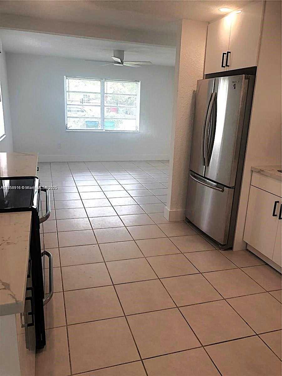 Small Image of 300 NORTH WEST 97TH ST, Miami Number 4