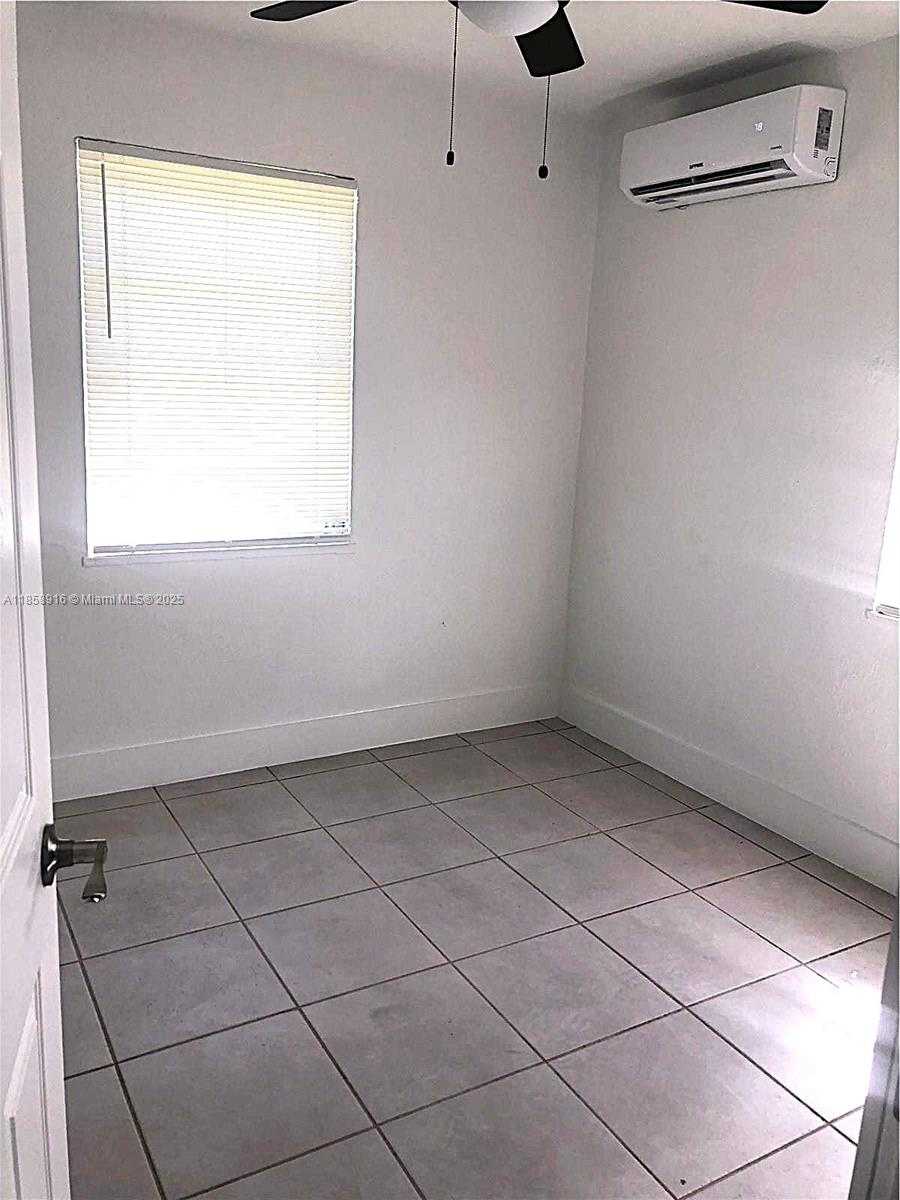 Small Image of 300 NORTH WEST 97TH ST, Miami Number 5