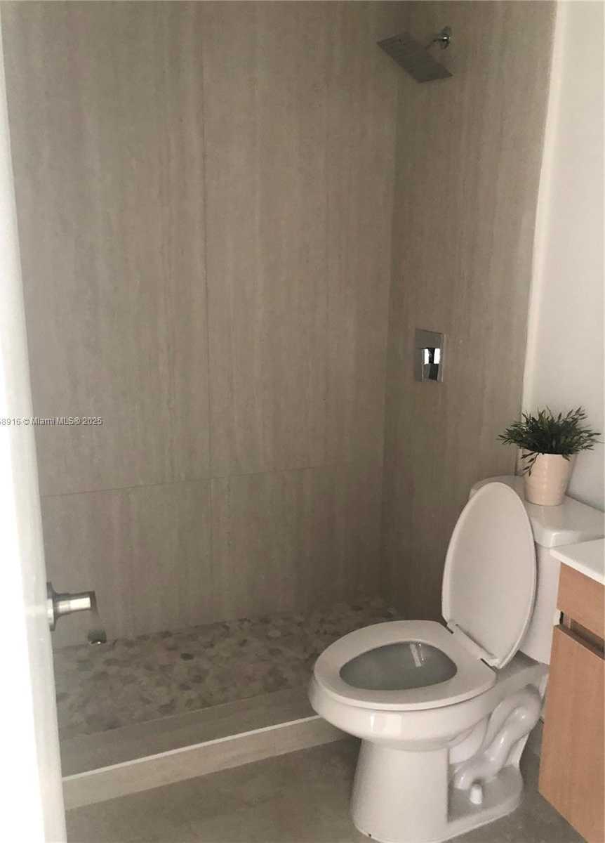 Small Image of 300 NORTH WEST 97TH ST, Miami Number 7