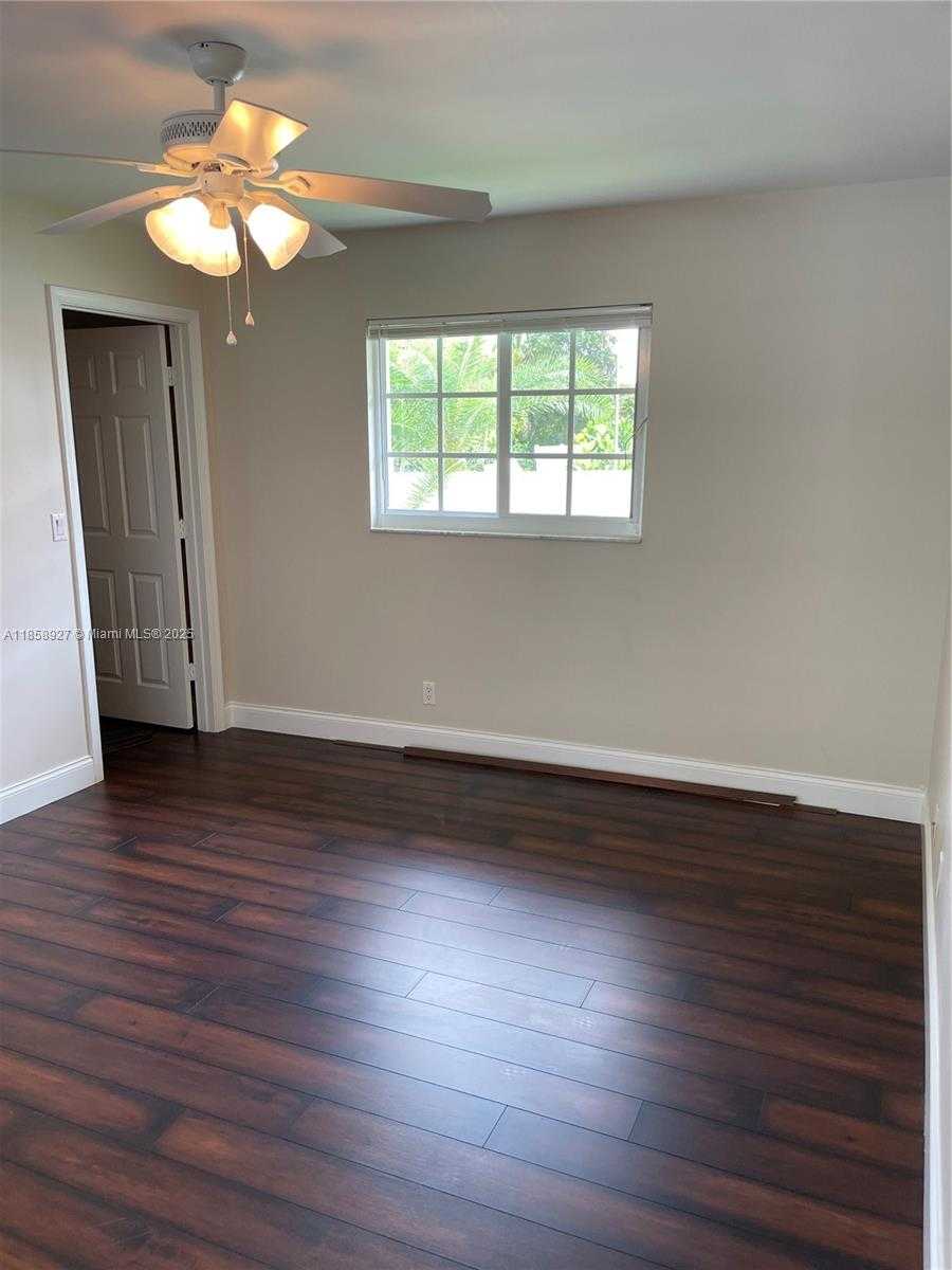 Small Image of 9305 OLD PINE RD, Boca Raton Number 19